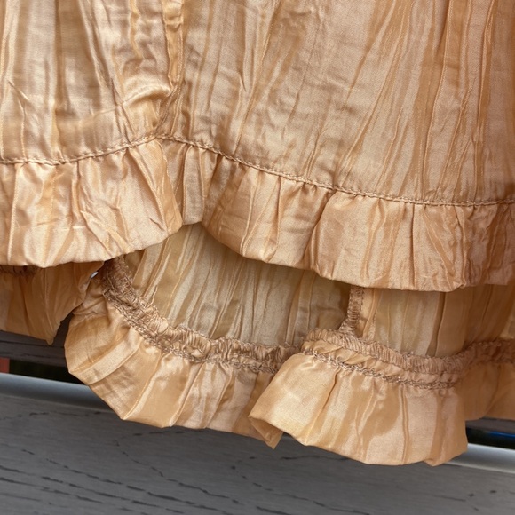 Golden-Yellow Crinkle Ruffle Faux Crystal Jacket. No Brand and No Size Listed. - Picture 10 of 10